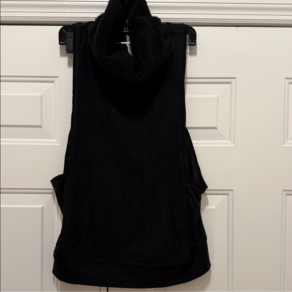 ALO Yoga Black Fleece Jacket